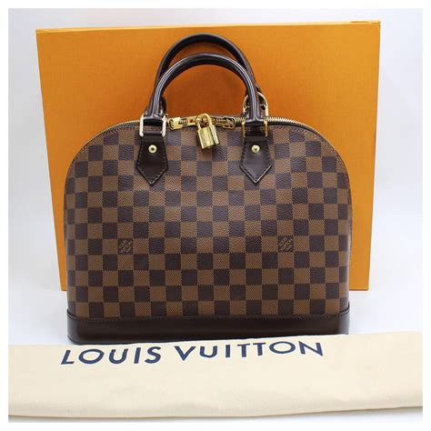 sac louis vuitton alma pm occasion|louis vuitton vestiaire.